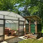 Кемпинг Fern Meadow Caravan 5*