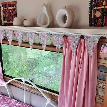 Fern Meadow Caravan 1 Saint-Michel-de-Montjoie