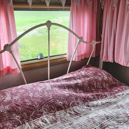 Fern Meadow Caravan 1