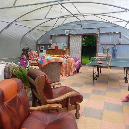 Fern Meadow Caravan 1