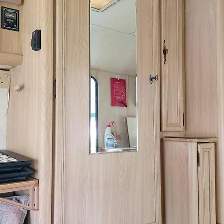 Camping Fern Meadow Caravan 1 5*