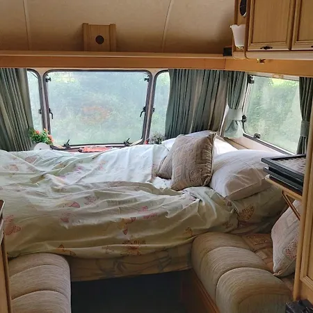 Fern Meadow Caravan 1 Saint-Michel-de-Montjoie