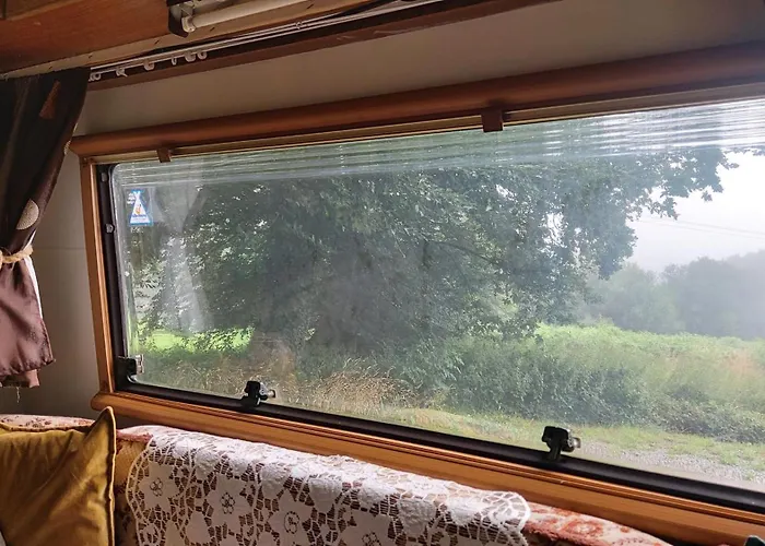 Countryside Caravan Camping Saint-Michel-de-Montjoie