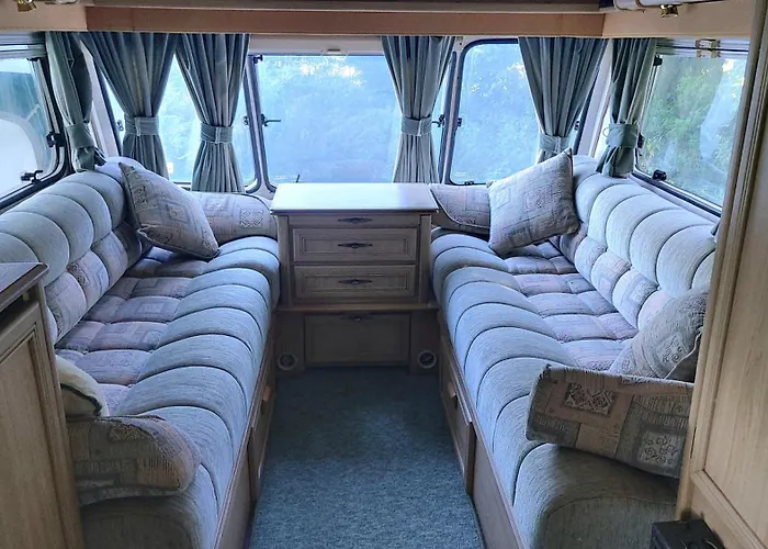 Countryside Caravan Camping 5*