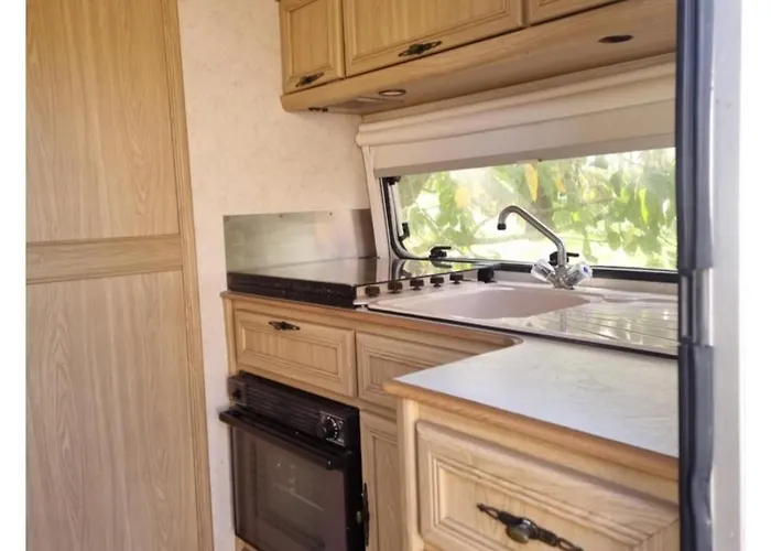 Countryside Caravan Saint-Michel-de-Montjoie